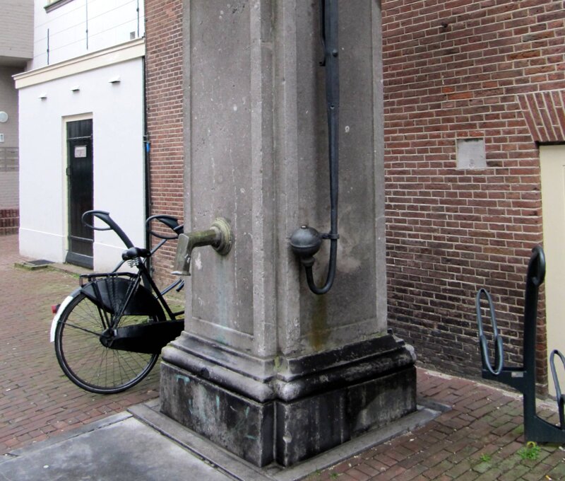 waterpomp tolstraat